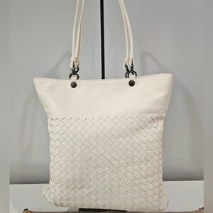 Bottega Veneta White Intrecciato Leather Tote Medium Size